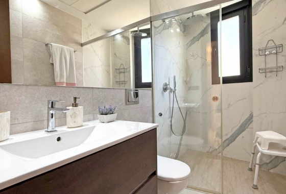 Resale - Villa - Orihuela Costa - Villamartín