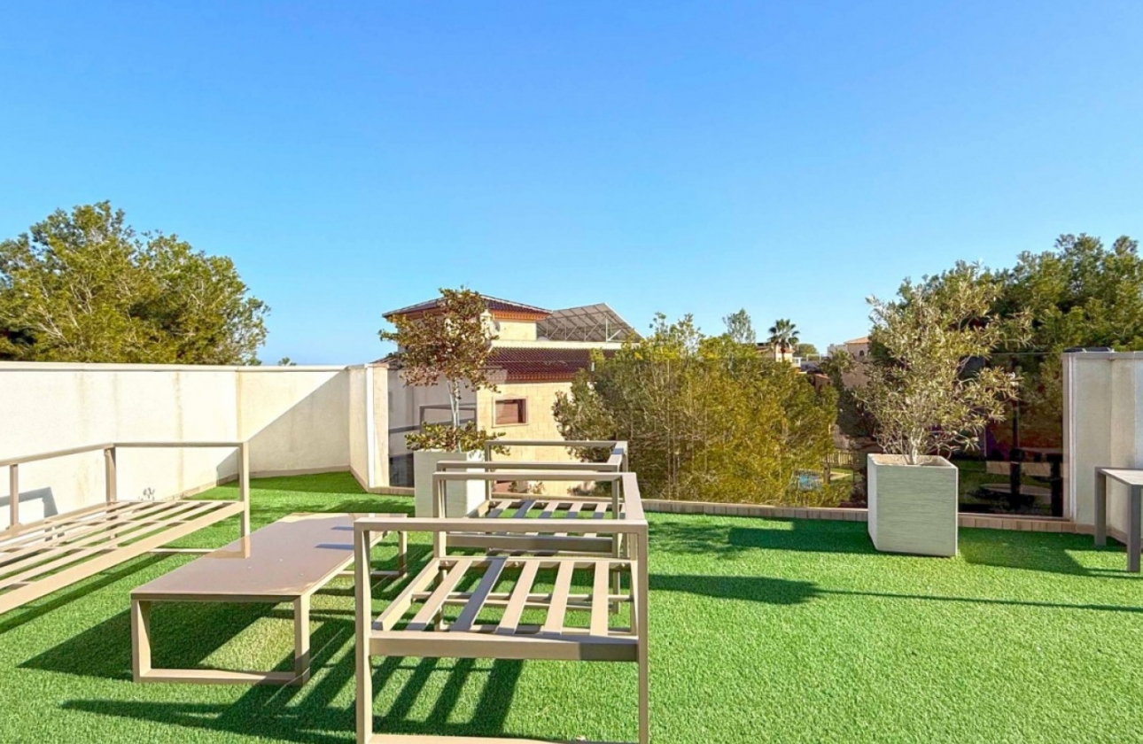 Resale - Villa - Orihuela Costa - Villamartín