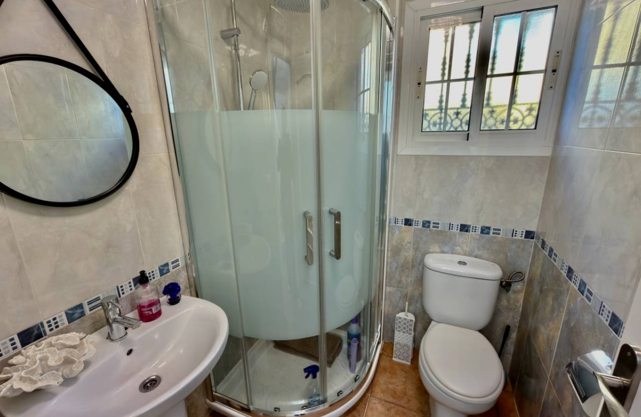 Revente - Villa - Guardamar del Segura - El Raso