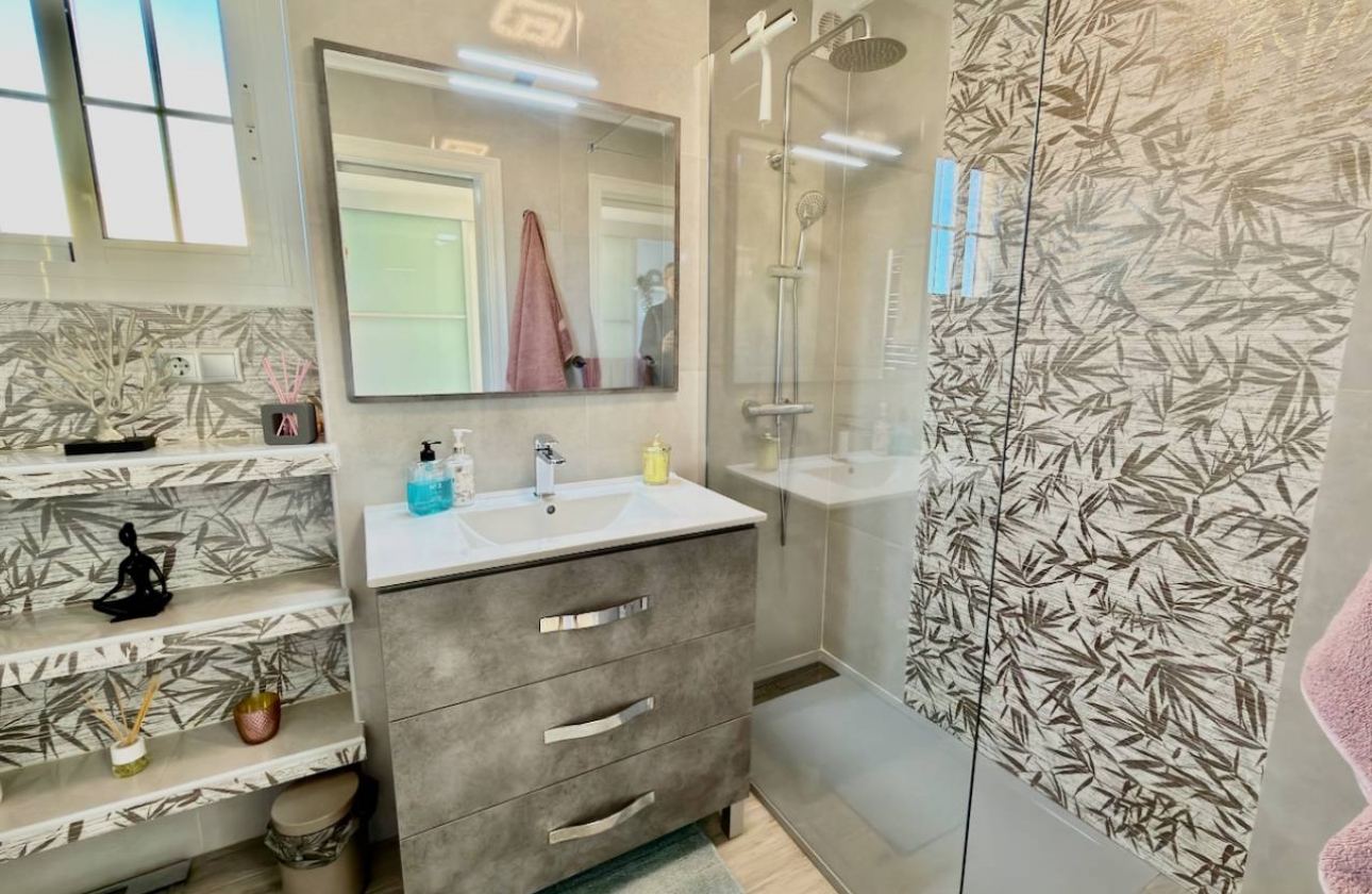 Revente - Villa - Guardamar del Segura - El Raso