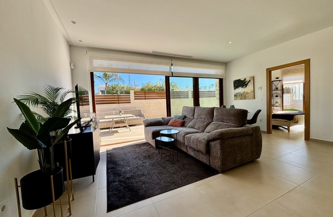 Resale - Villa - Benijofar