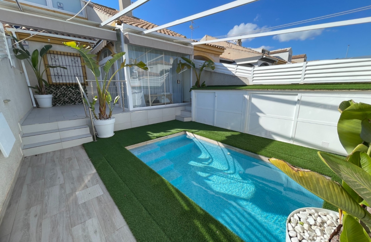 Resale - House - Torre de la Horadada