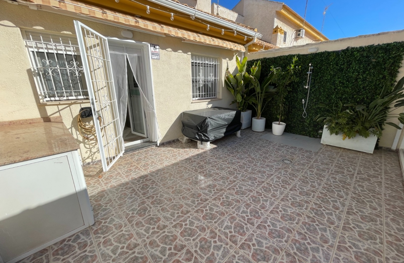 Resale - House - Torre de la Horadada