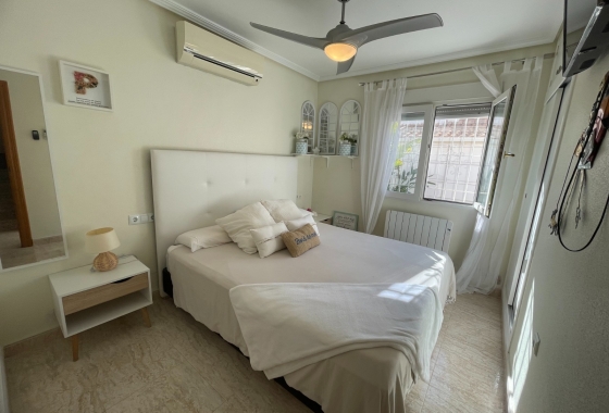 Resale - House - Torre de la Horadada