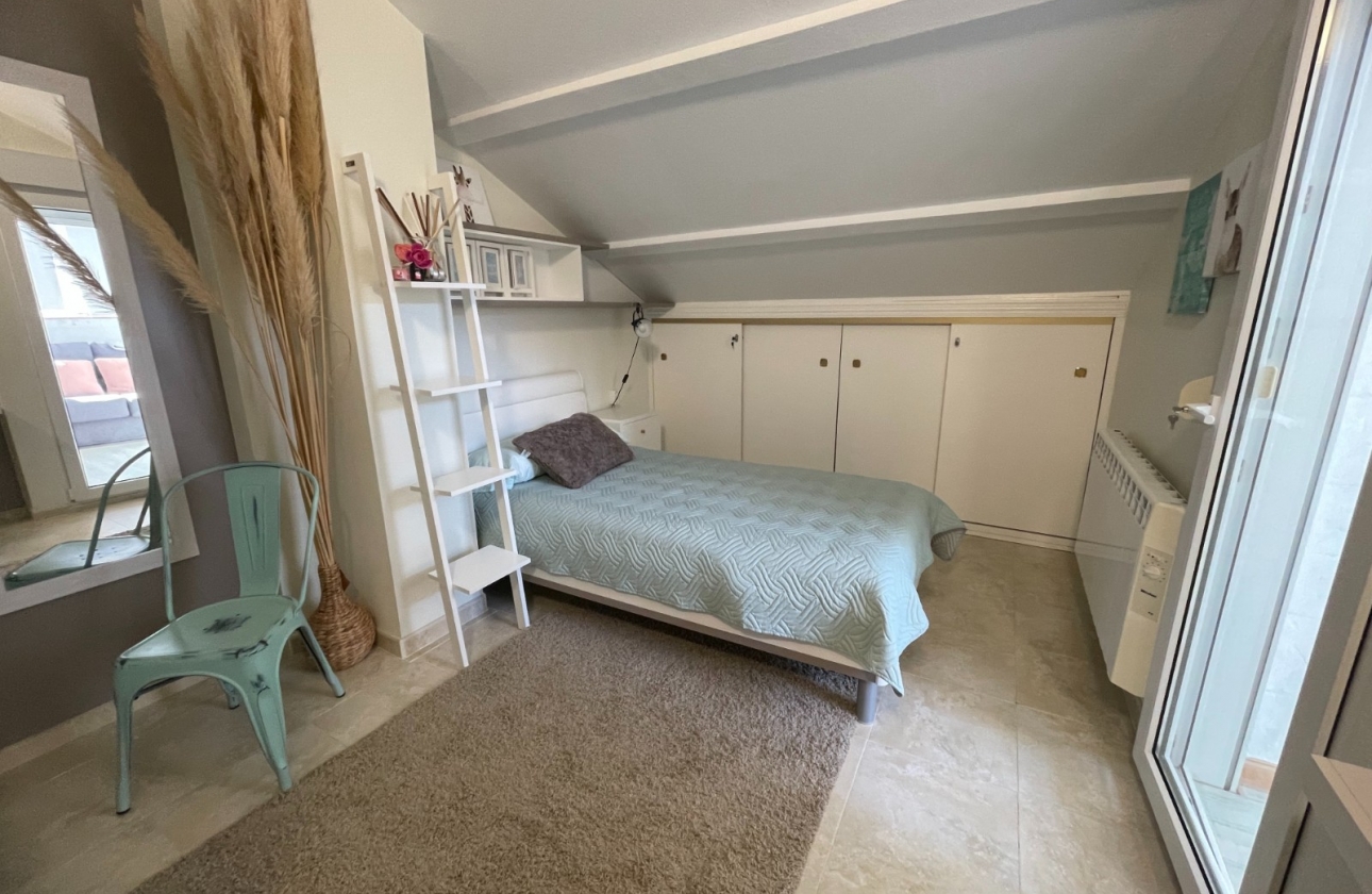 Resale - House - Torre de la Horadada