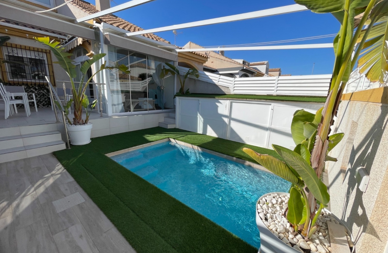 Resale - House - Torre de la Horadada