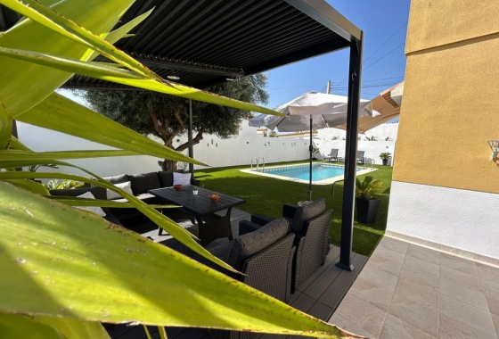 Revente - Villa - San Miguel de Salinas