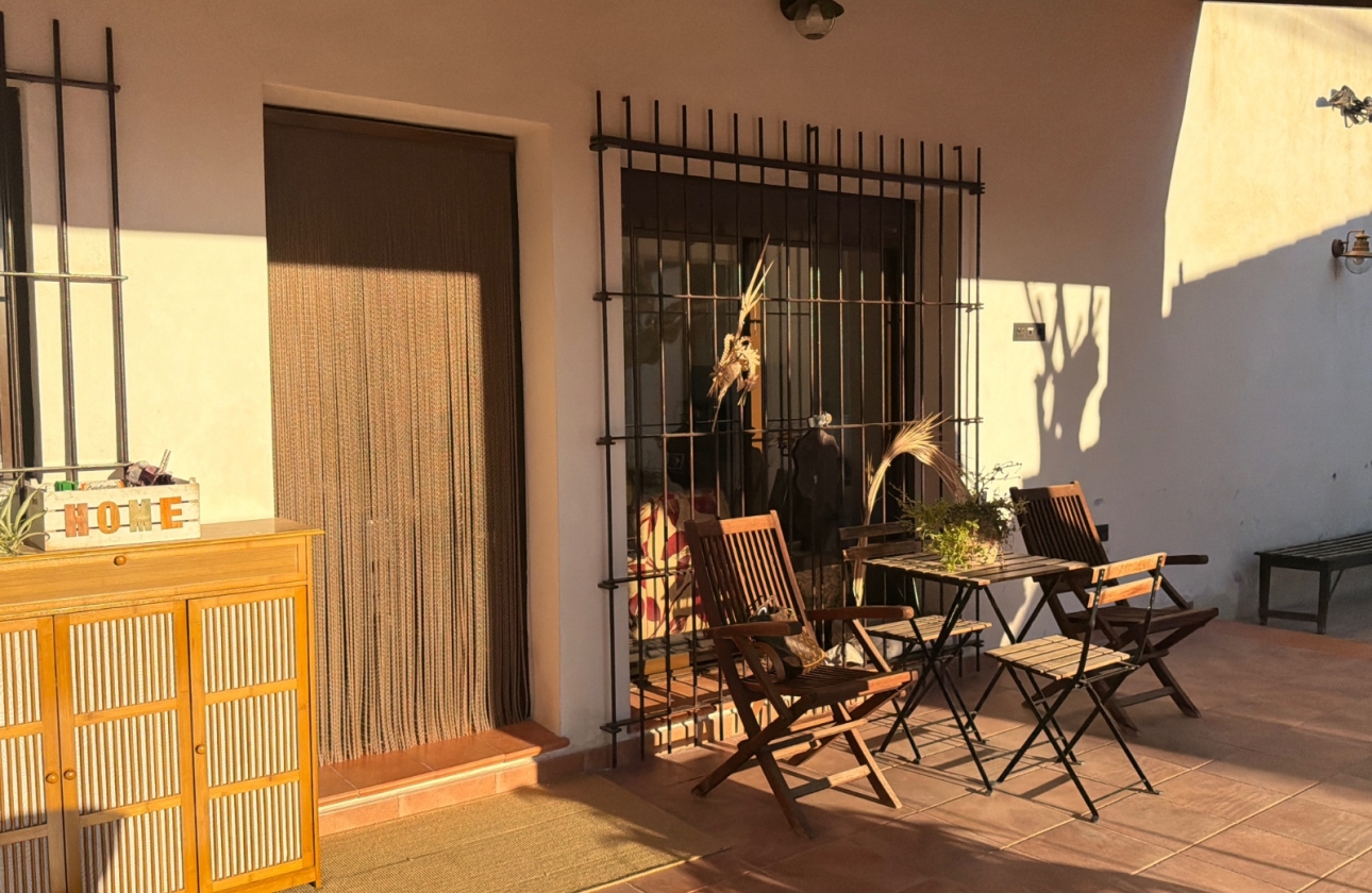 Herverkoop - Villa - Dolores