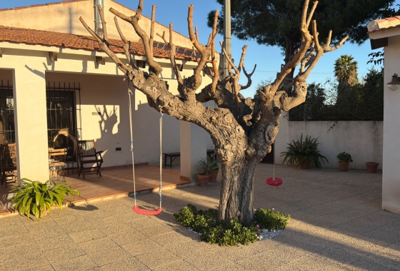 Herverkoop - Villa - Dolores