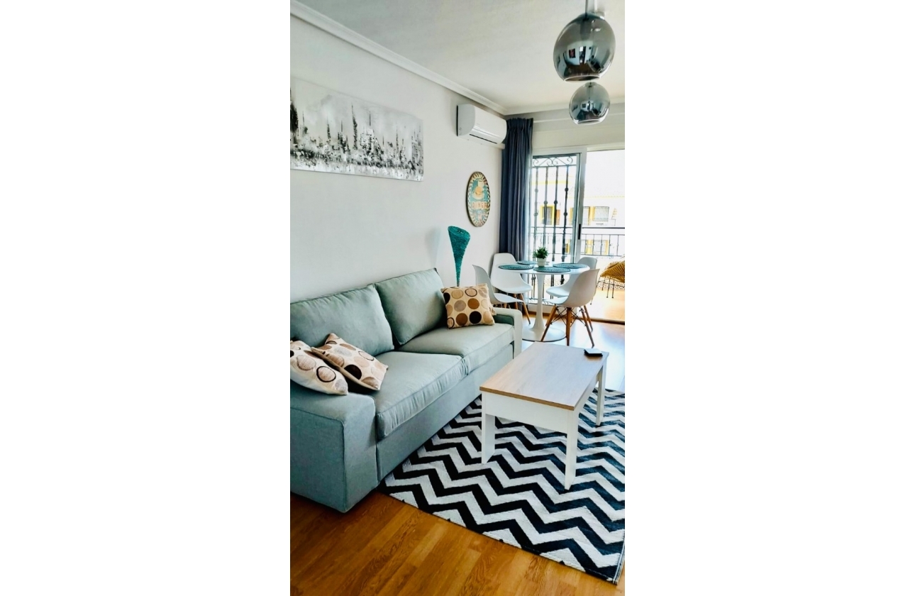 Resale - Apartment / flat - Vistabella Golf - Entre Naranjos