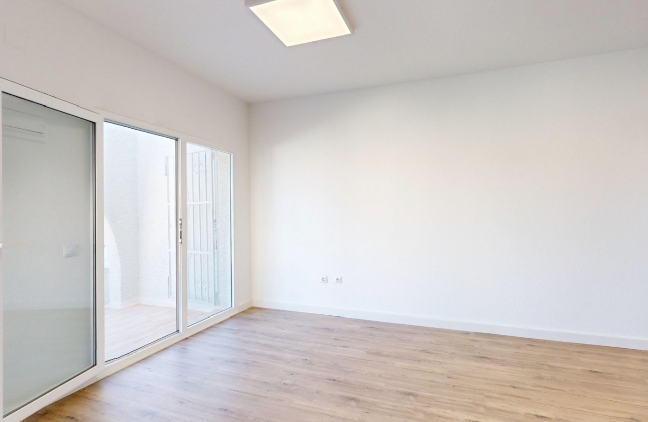 Reventa - Apartamento / piso - Orihuela Costa - Las Filipinas