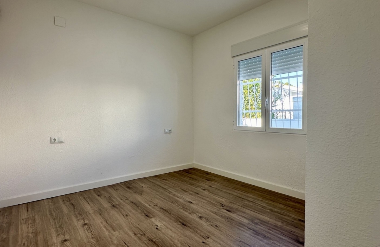 Reventa - Apartamento / piso - Orihuela Costa - Las Filipinas