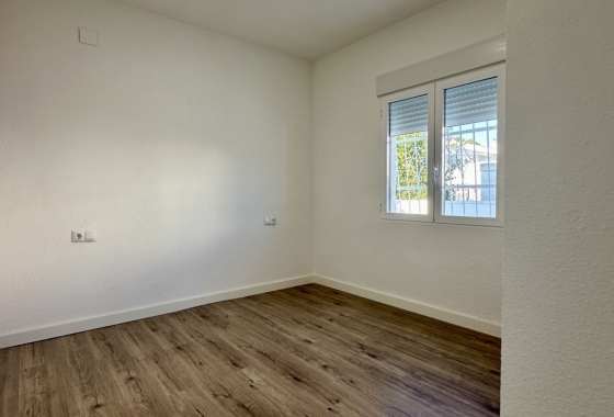 Reventa - Apartamento / piso - Orihuela Costa - Las Filipinas