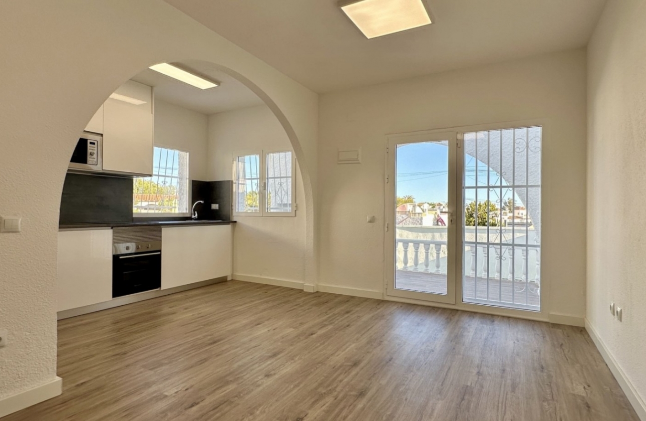 Reventa - Apartamento / piso - Orihuela Costa - Las Filipinas