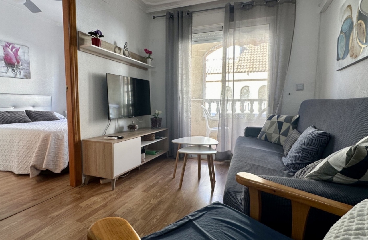 Reventa - Apartamento / piso - Torrevieja