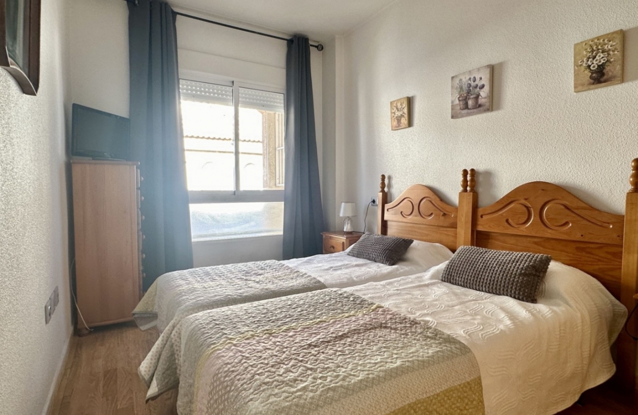 Reventa - Apartamento / piso - Torrevieja