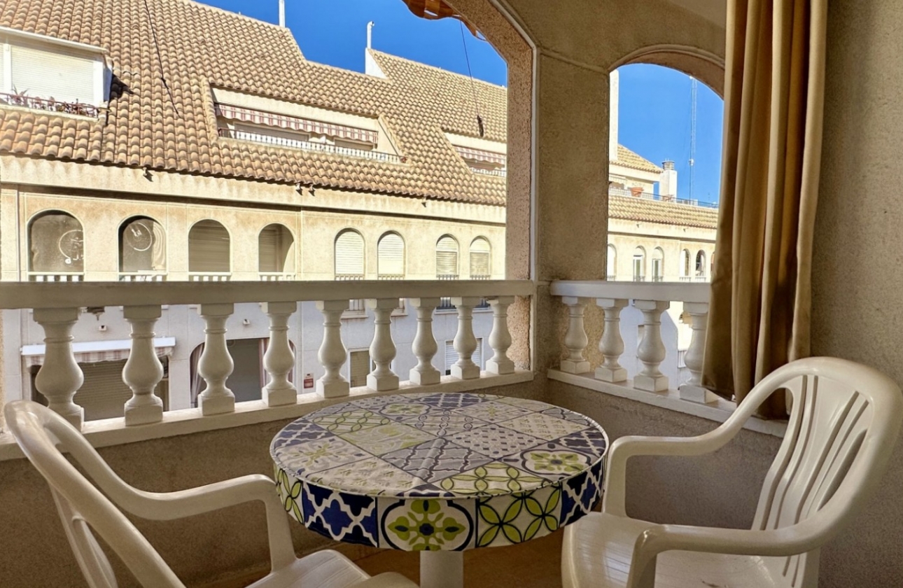 Reventa - Apartamento / piso - Torrevieja