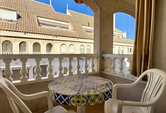 Reventa - Apartamento / piso - Torrevieja