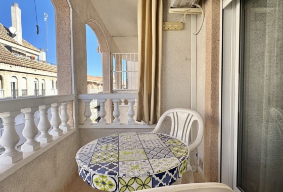Reventa - Apartamento / piso - Torrevieja