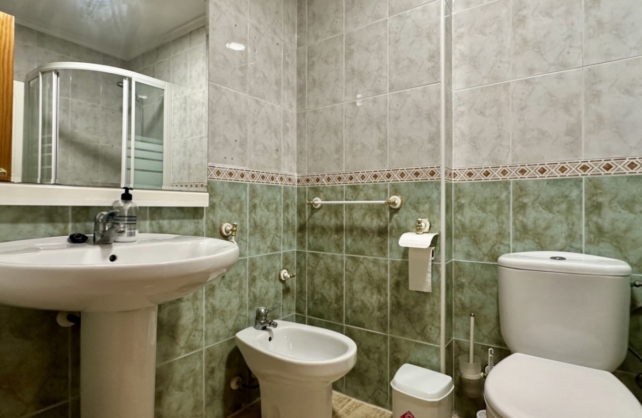 Reventa - Apartamento / piso - Torrevieja