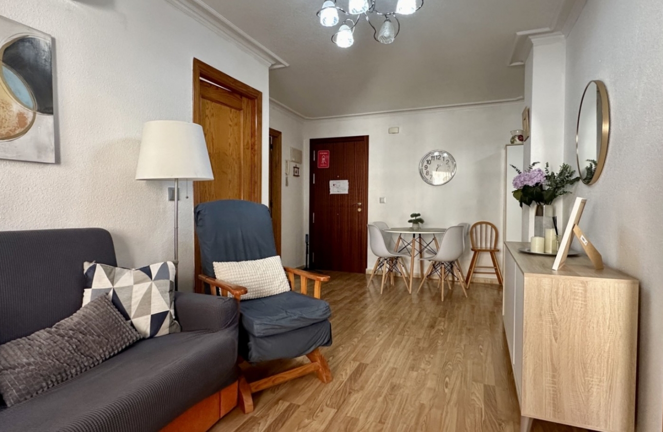 Reventa - Apartamento / piso - Torrevieja