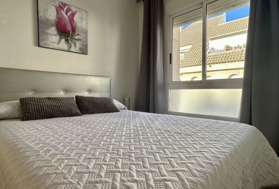 Reventa - Apartamento / piso - Torrevieja