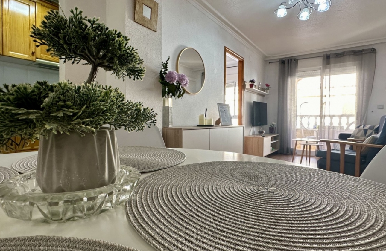 Reventa - Apartamento / piso - Torrevieja