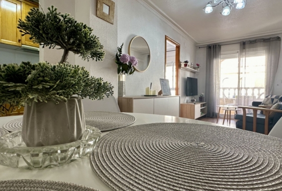 Reventa - Apartamento / piso - Torrevieja