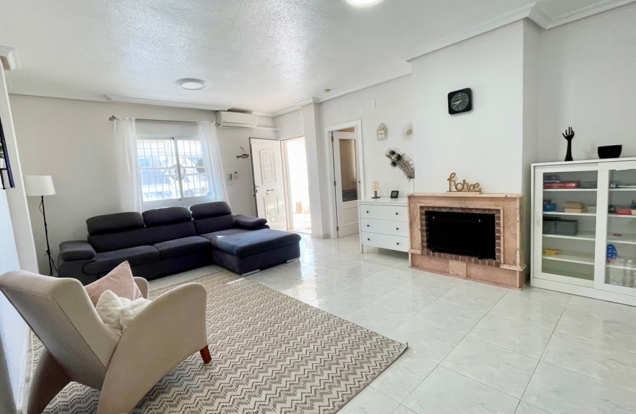 Reventa - Villa - Orihuela Costa - Los Altos
