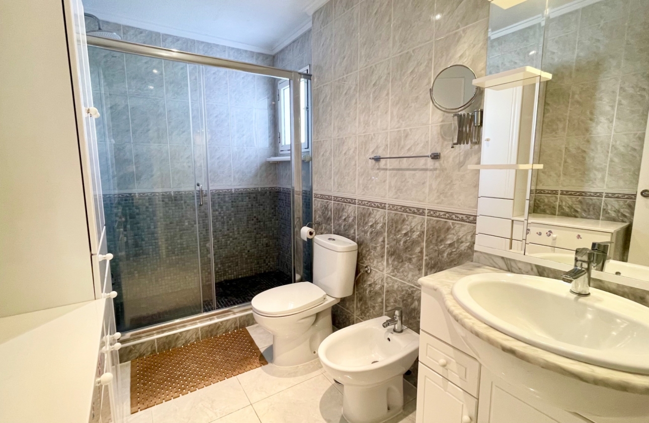 Reventa - Villa - Orihuela Costa - Los Altos