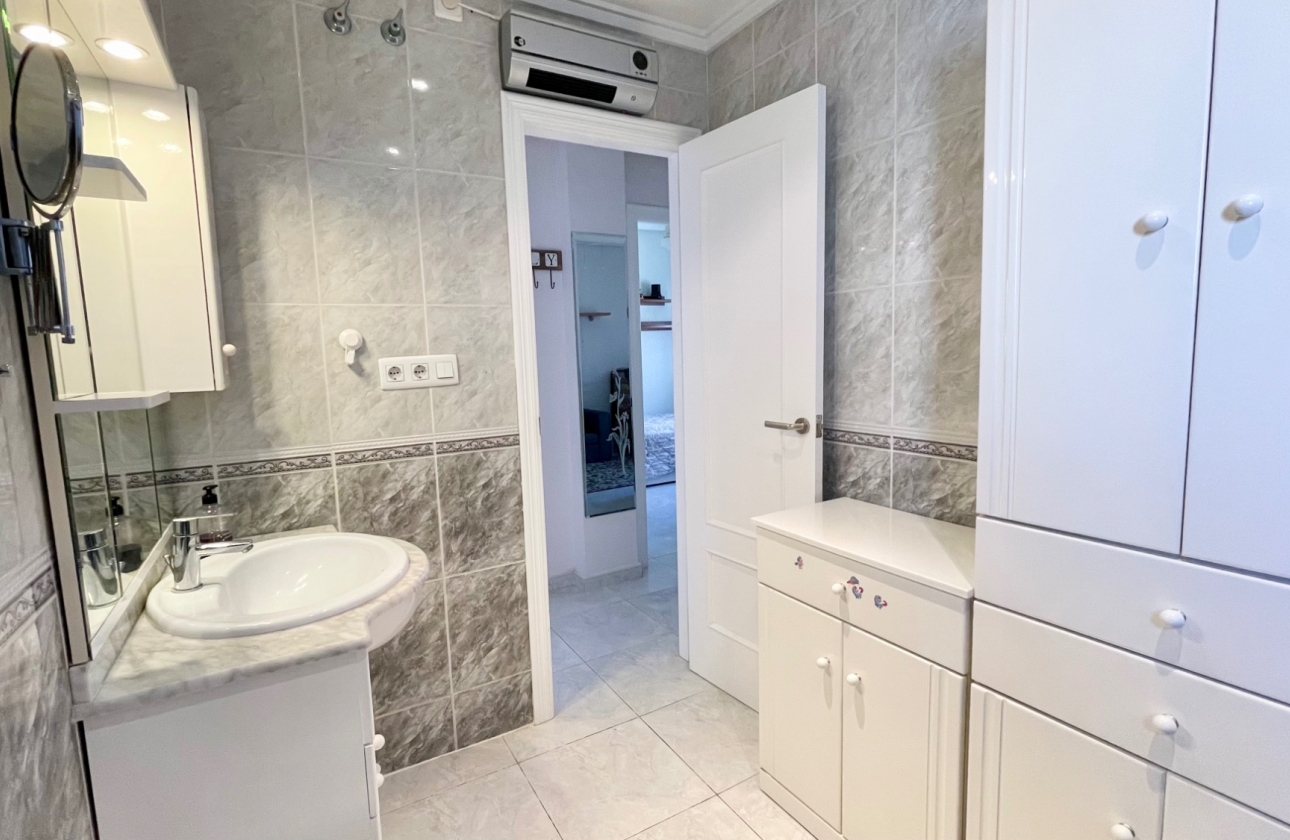 Reventa - Villa - Orihuela Costa - Los Altos