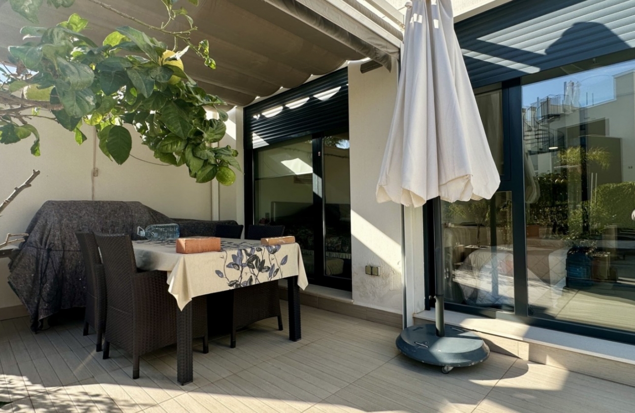 Resale - Apartment / flat - Orihuela Costa - Punta Prima