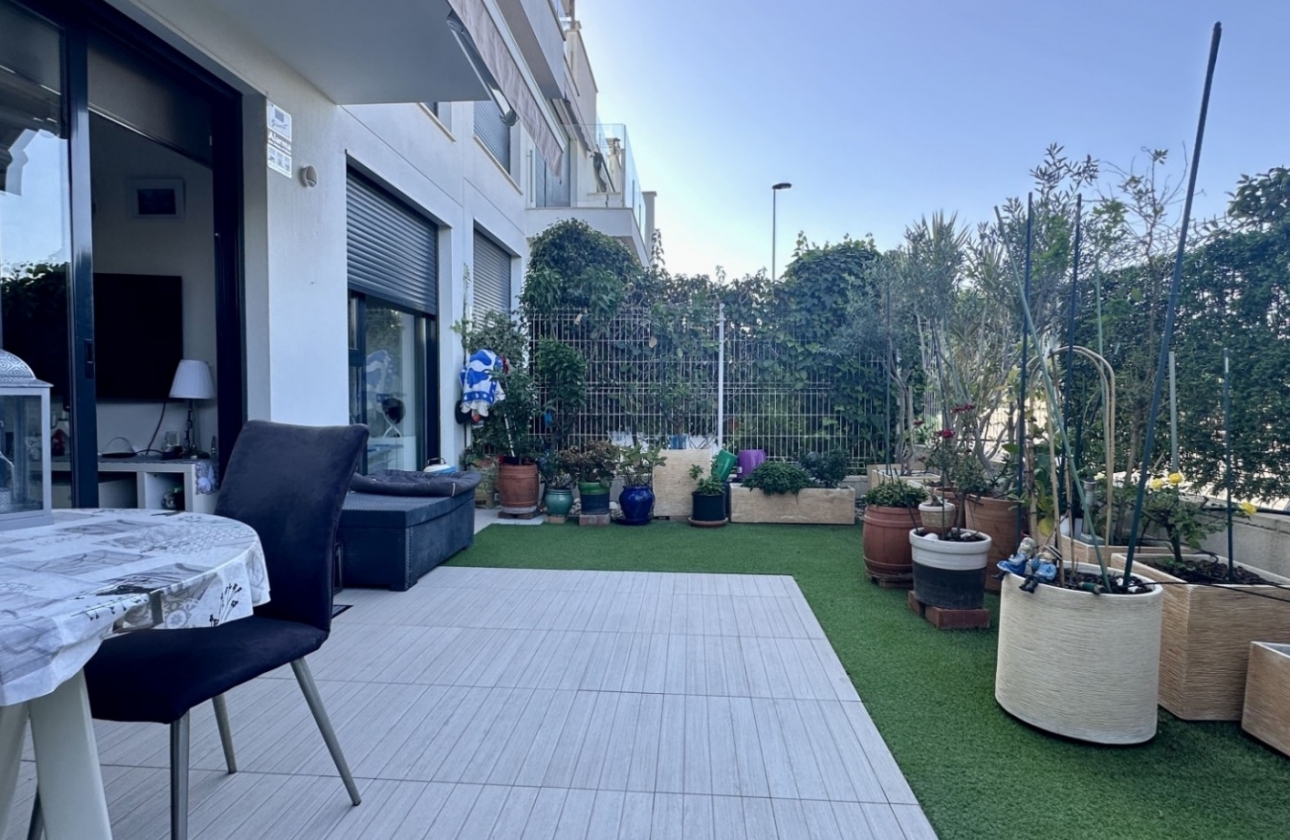 Resale - Apartment / flat - Orihuela Costa - Punta Prima