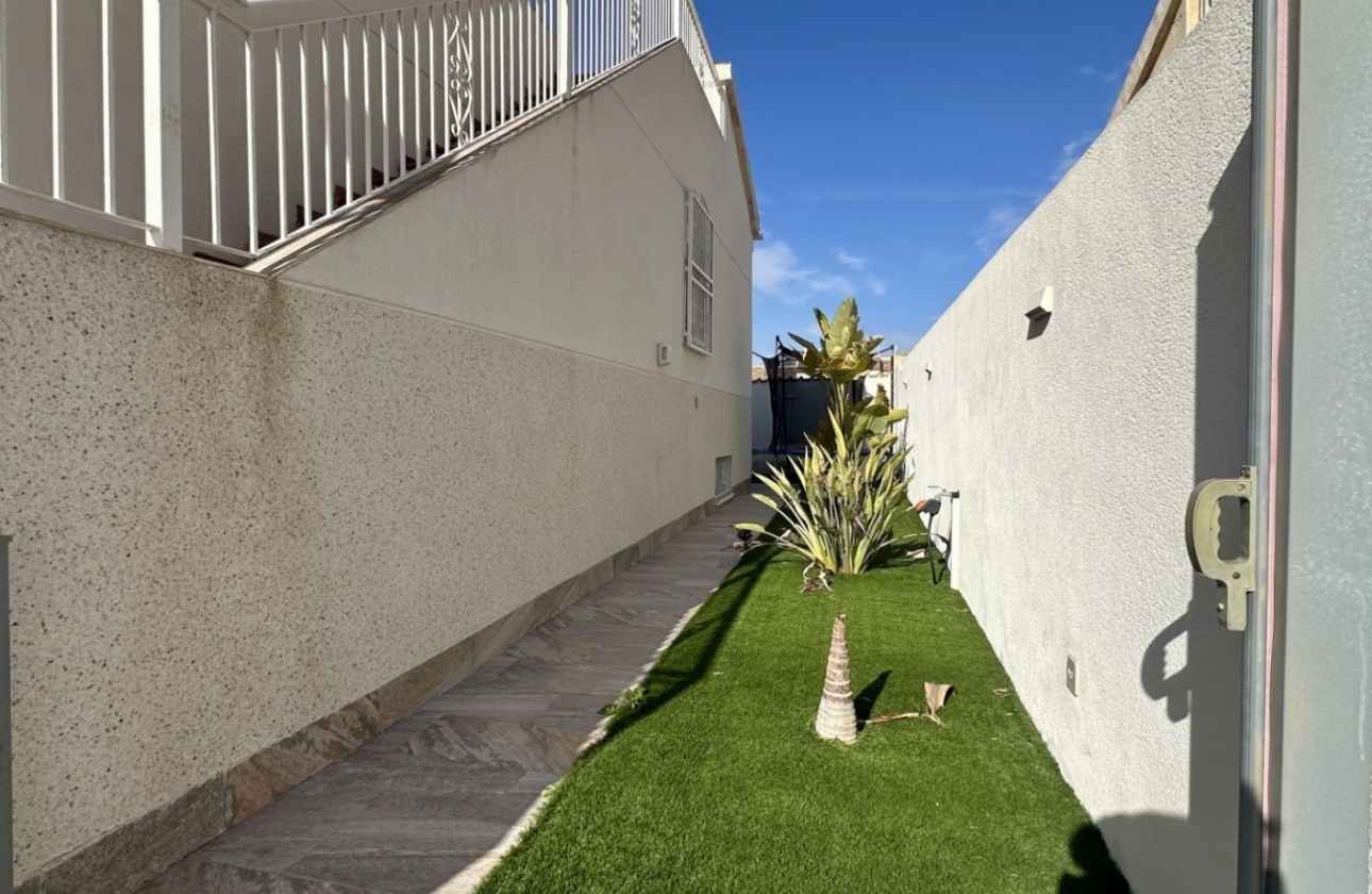 Reventa - Villa - Orihuela Costa - Los Altos