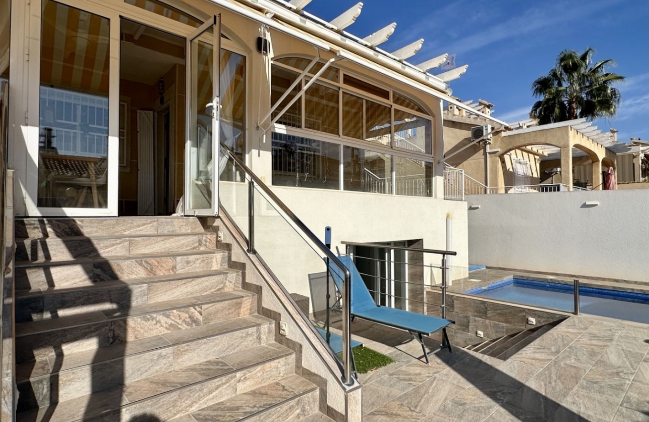 Reventa - Villa - Orihuela Costa - Los Altos