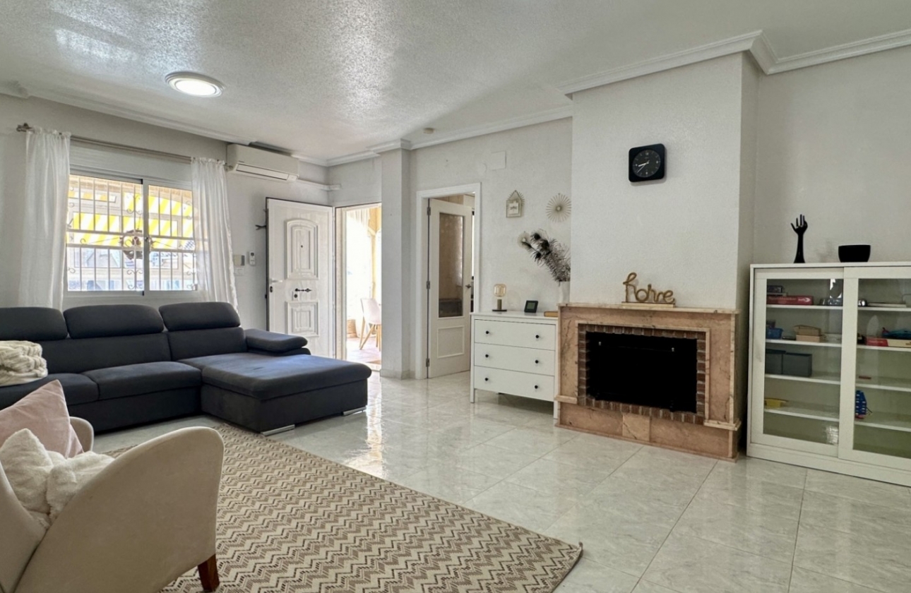 Reventa - Villa - Orihuela Costa - Los Altos