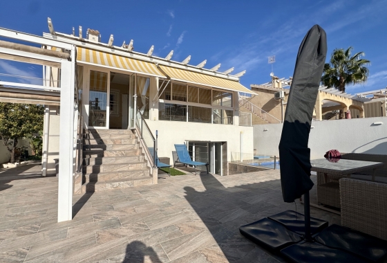 Reventa - Villa - Orihuela Costa - Los Altos