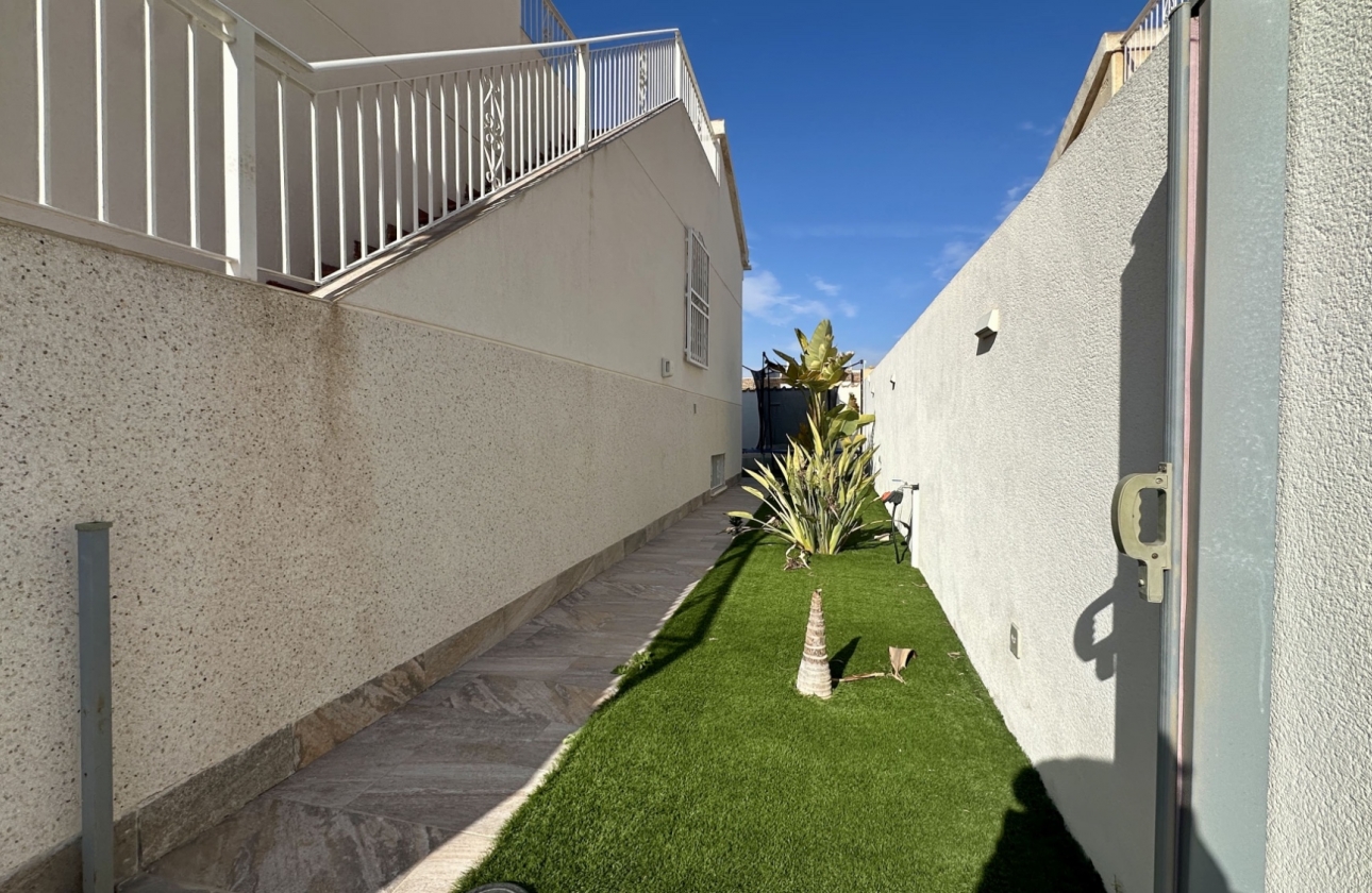 Reventa - Villa - Orihuela Costa - Los Altos