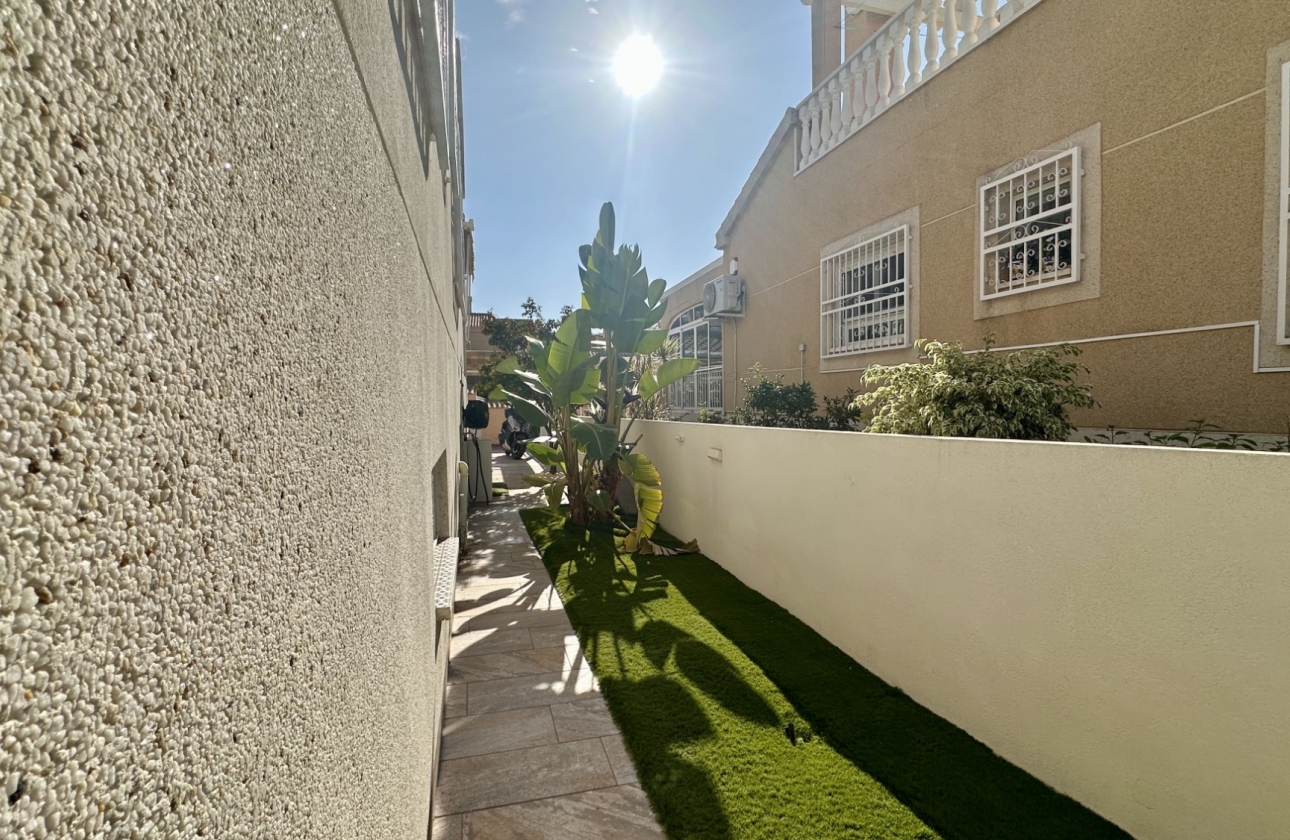 Reventa - Villa - Orihuela Costa - Los Altos
