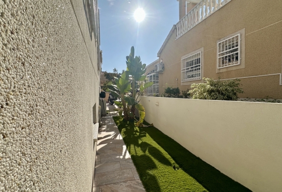 Reventa - Villa - Orihuela Costa - Los Altos