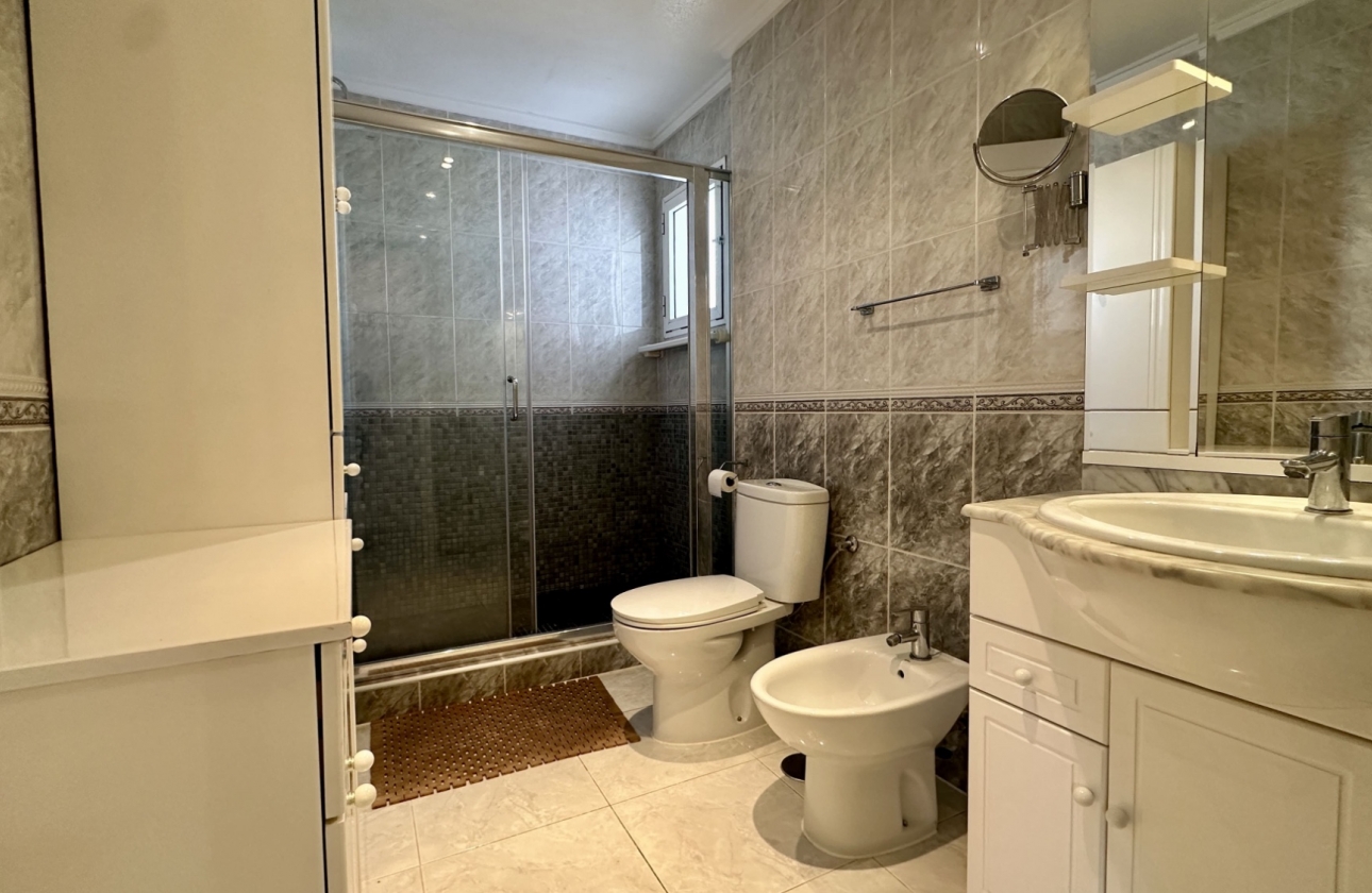 Reventa - Villa - Orihuela Costa - Los Altos