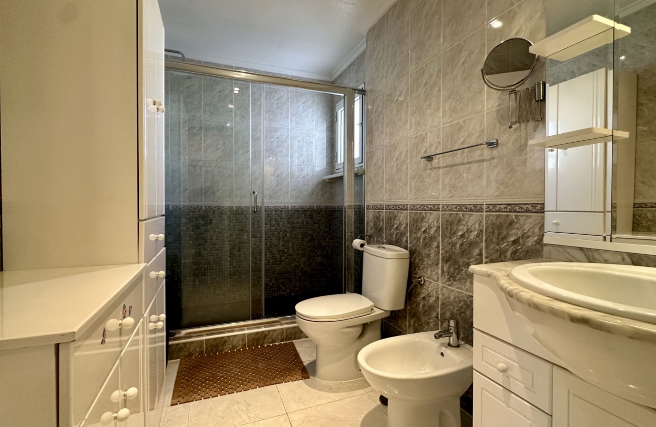 Reventa - Villa - Orihuela Costa - Los Altos