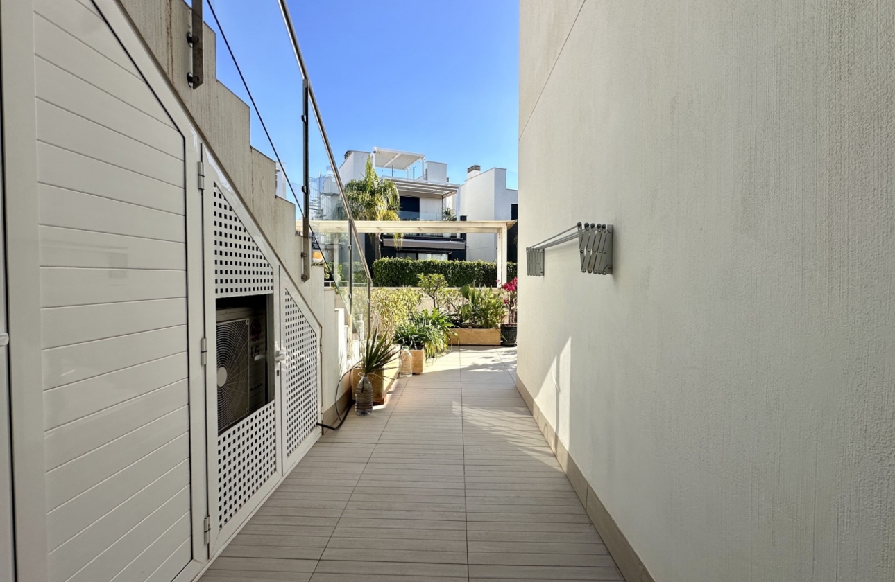 Resale - Apartment / flat - Orihuela Costa - Punta Prima
