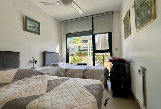 Resale - Apartment / flat - Orihuela Costa - Punta Prima