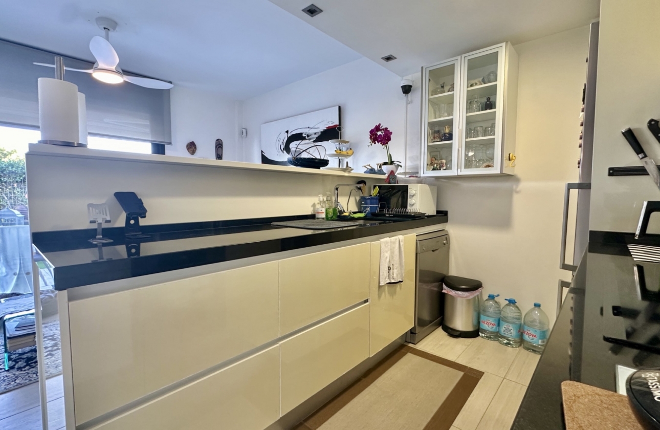 Resale - Apartment / flat - Orihuela Costa - Punta Prima