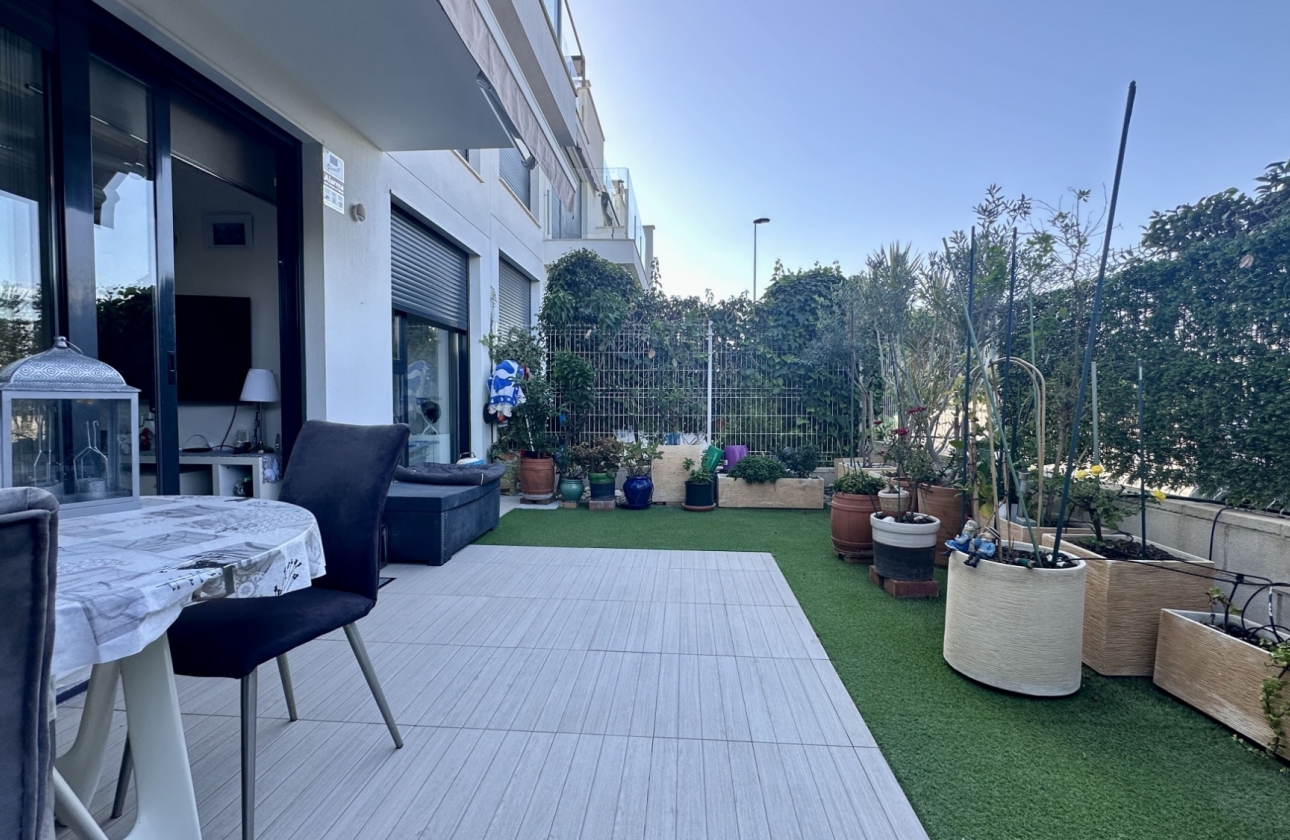 Resale - Apartment / flat - Orihuela Costa - Punta Prima