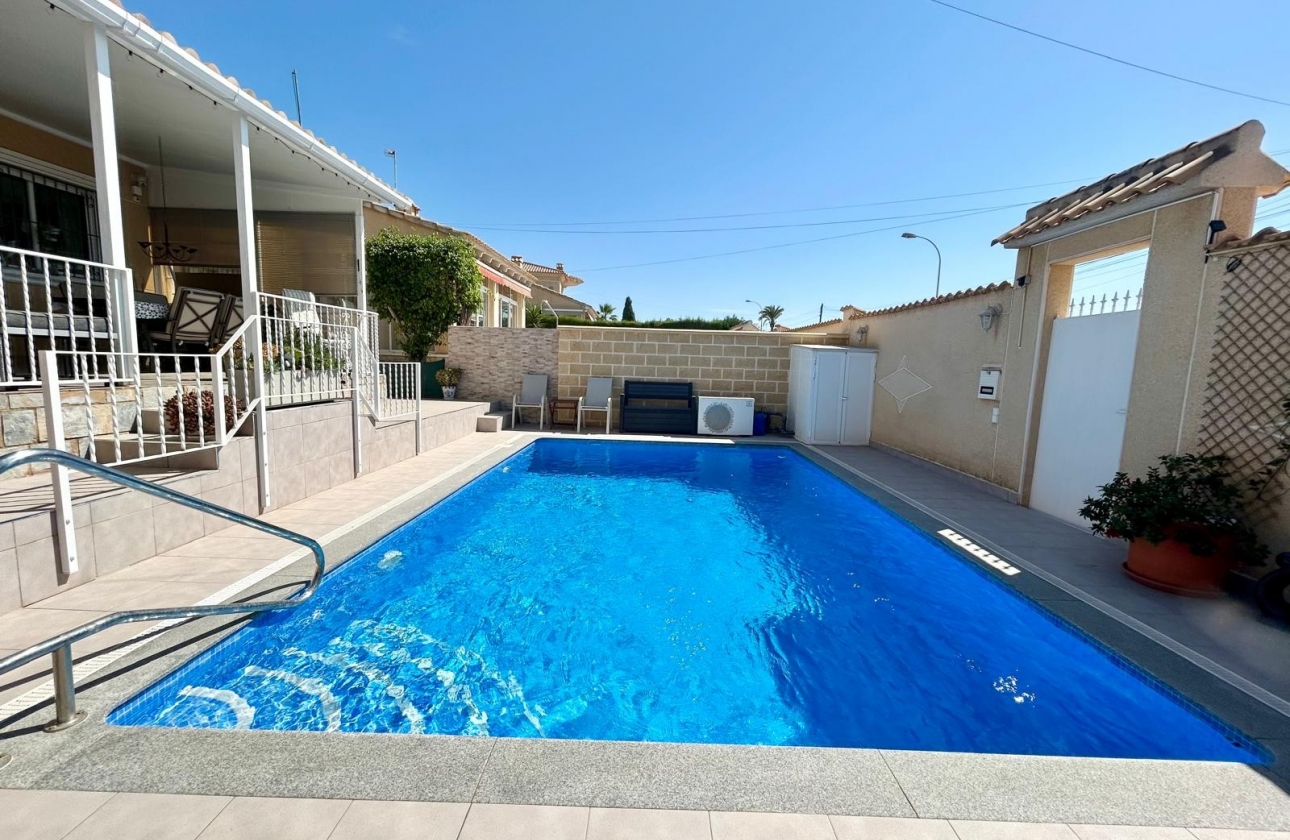Reventa - Villa - Torrevieja - La Siesta