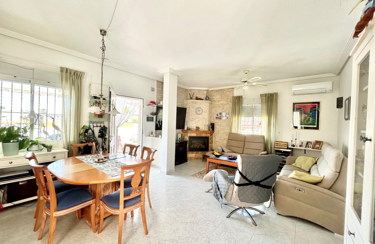 Reventa - Villa - Torrevieja - La Siesta