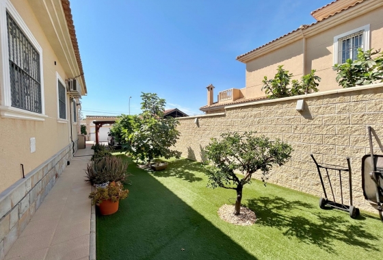 Reventa - Villa - Torrevieja - La Siesta