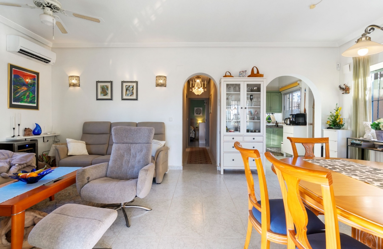 Revente - Villa - Torrevieja - El Chaparral